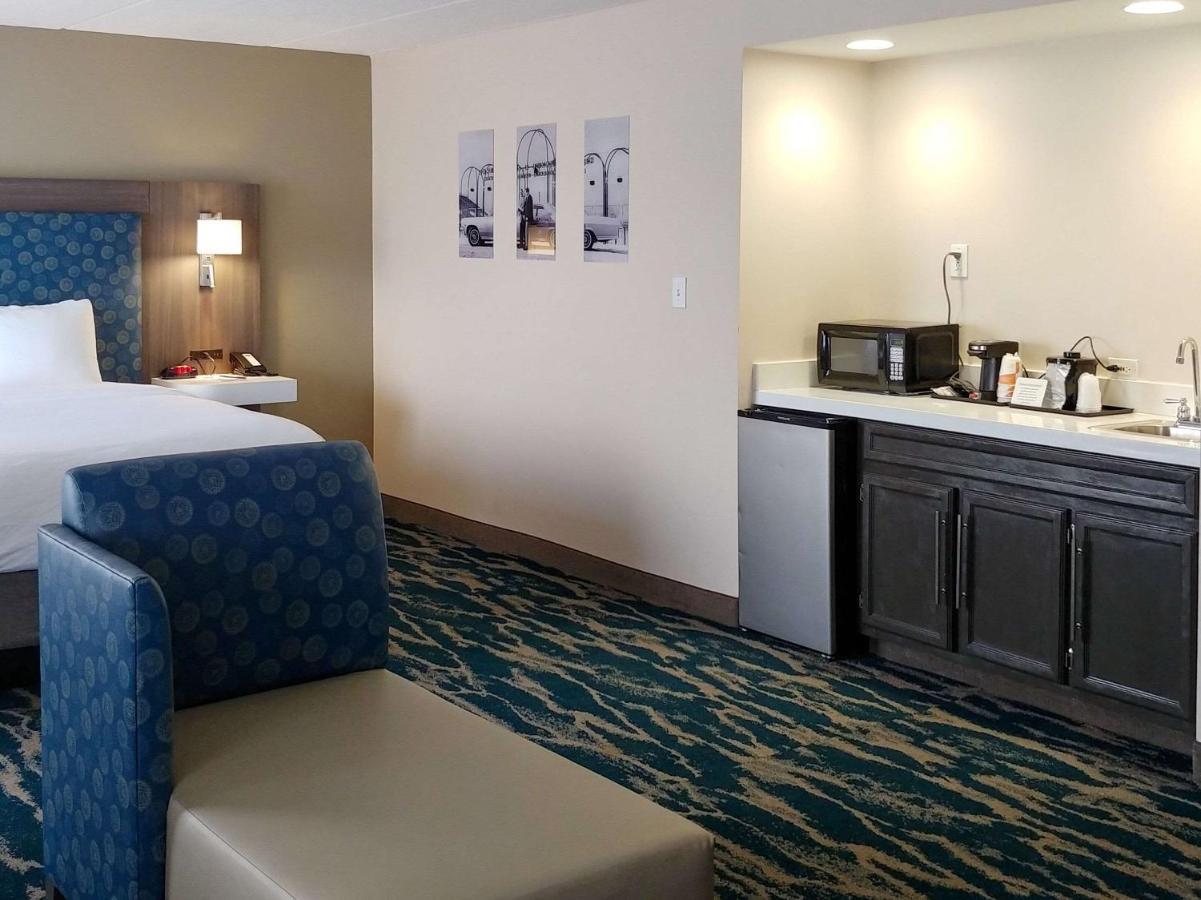 Comfort Inn & Suites Greenville Near Convention Center Экстерьер фото