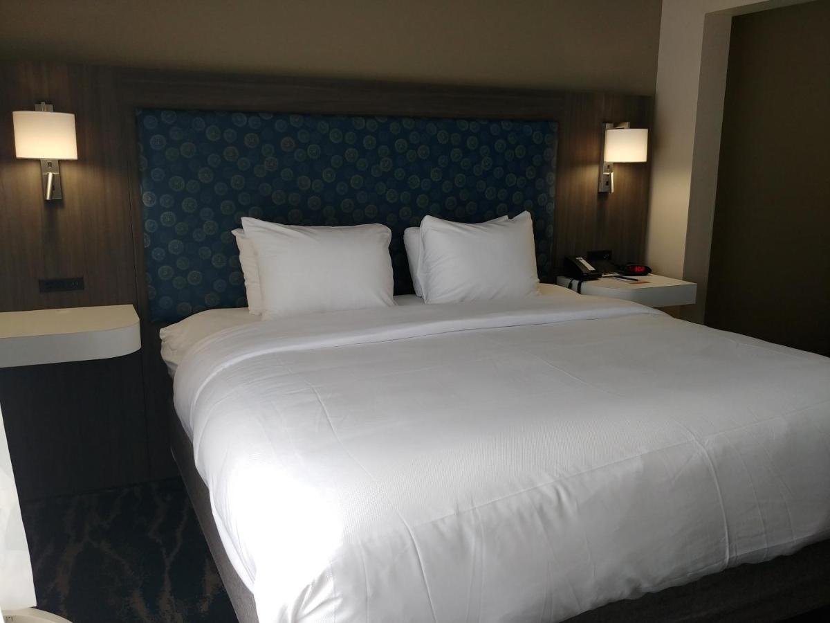 Comfort Inn & Suites Greenville Near Convention Center Экстерьер фото