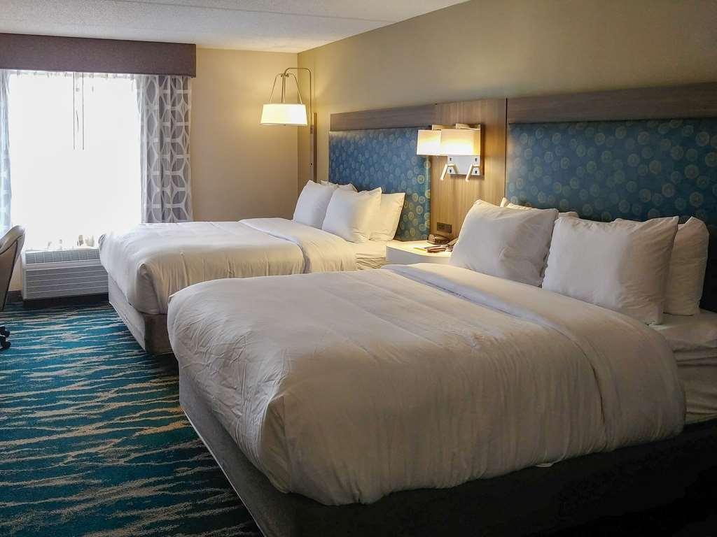 Comfort Inn & Suites Greenville Near Convention Center Номер фото