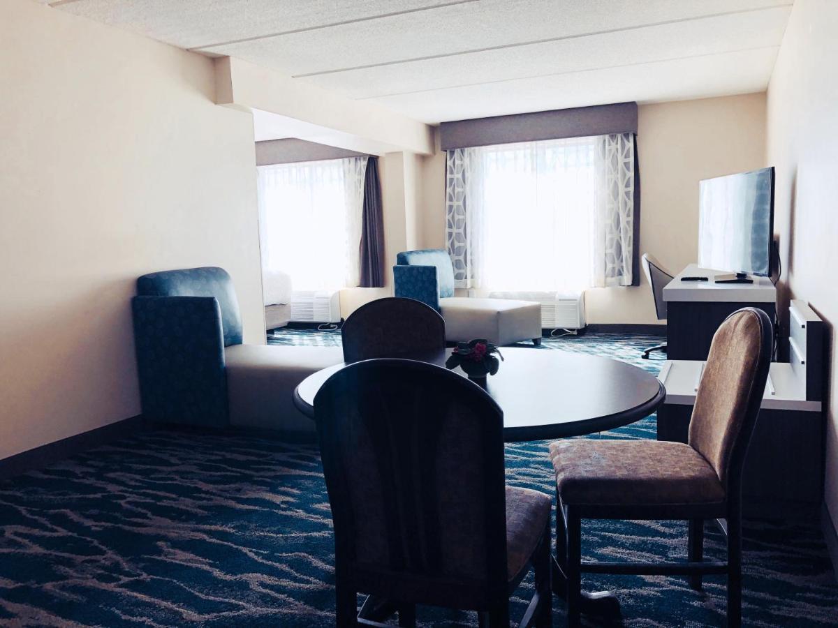 Comfort Inn & Suites Greenville Near Convention Center Экстерьер фото