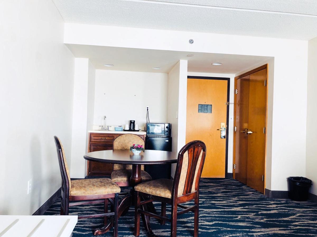 Comfort Inn & Suites Greenville Near Convention Center Экстерьер фото